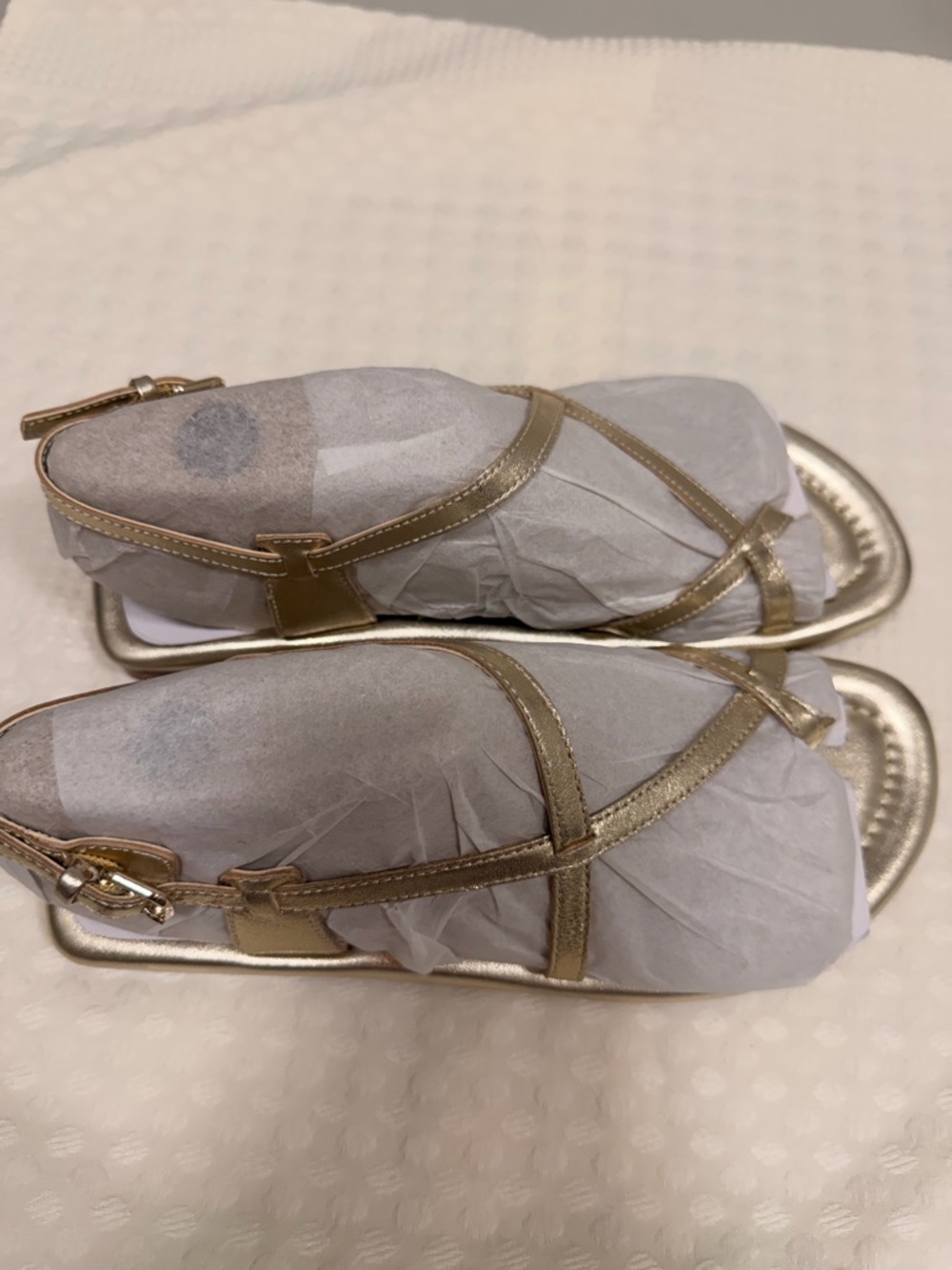 Marc Fisher Metallic Gold Strappy Sandals - NWOB - Picture 9 of 9